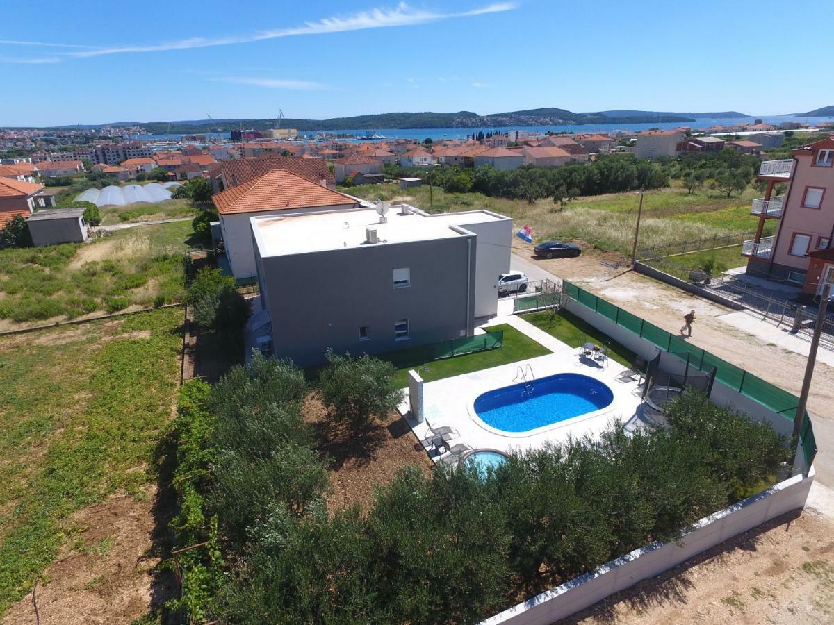 Villa Initium,Heated Pool All Season Trogir Bagian luar foto