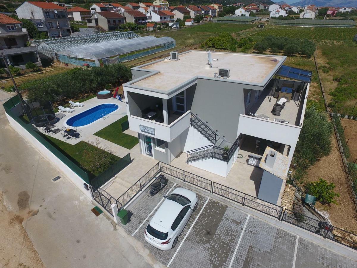 Villa Initium,Heated Pool All Season Trogir Bagian luar foto