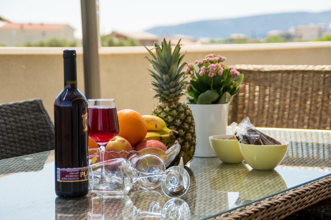 Villa Initium,Heated Pool All Season Trogir Bagian luar foto