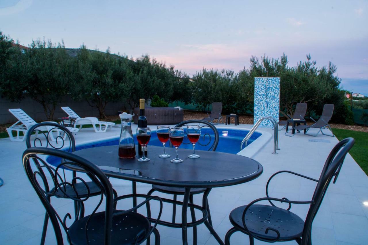 Villa Initium,Heated Pool All Season Trogir Bagian luar foto